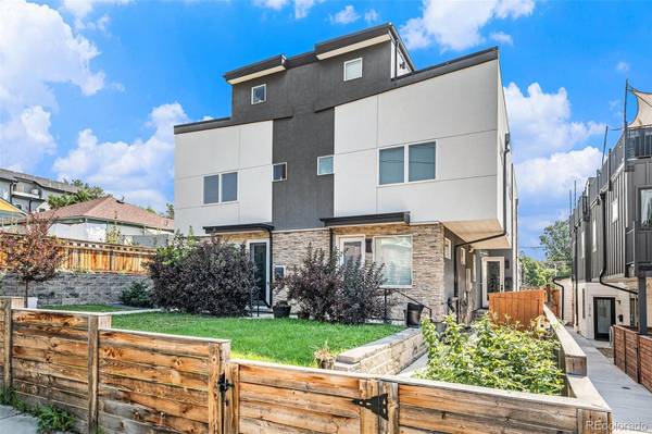 1320 Knox CT, Denver, CO 80204
