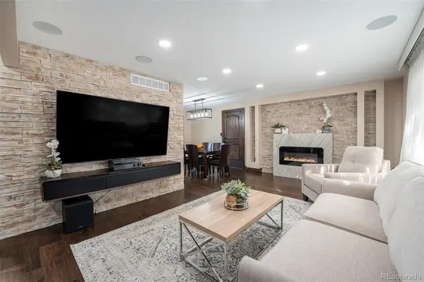 11921 W 70th PL, Arvada, CO 80004