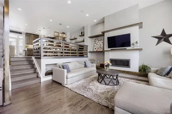 6729 E Lowry BLVD, Denver, CO 80230