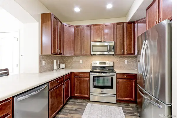 9721 Dahlia LN, Thornton, CO 80229