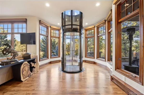 77 Comstock PL, Castle Rock, CO 80108