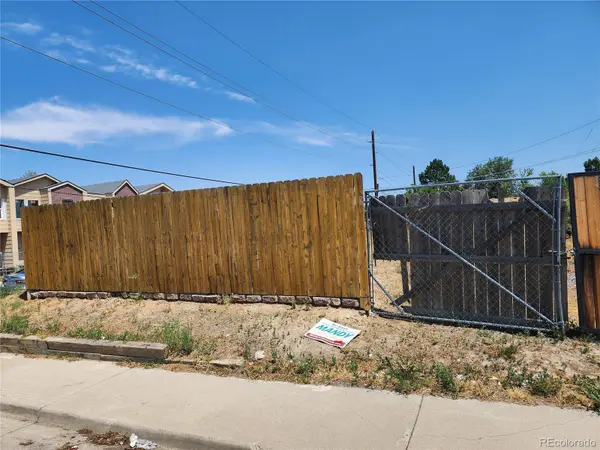 1392 Akron ST, Aurora, CO 80010