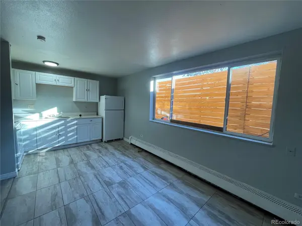 1590 clinton #6, Aurora, CO 80010