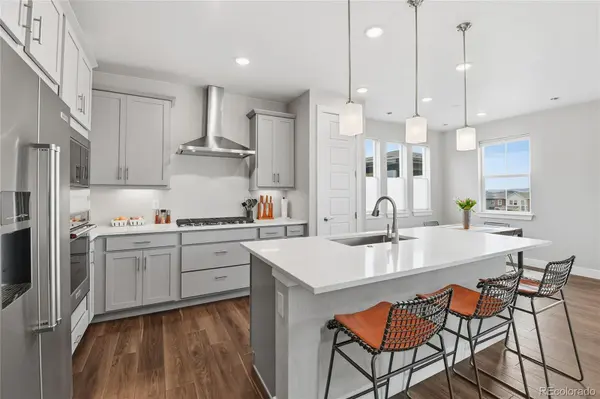 8697 Middle Fork ST, Littleton, CO 80125
