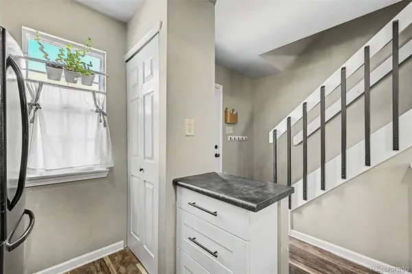 8198 S Columbine CT, Centennial, CO 80122
