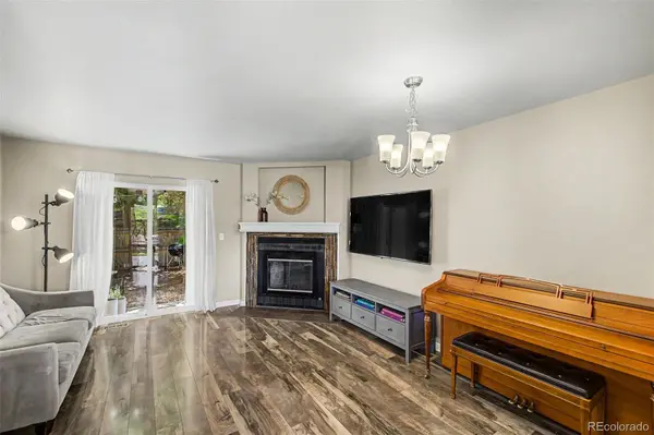 8198 S Columbine CT, Centennial, CO 80122
