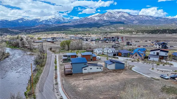 508 Old Stage RD, Salida, CO 81201