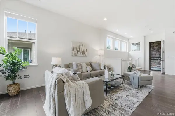 6907 W Jewell DR, Lakewood, CO 80227