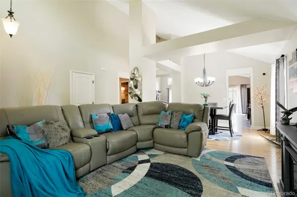 8107 W Morraine DR, Littleton, CO 80128