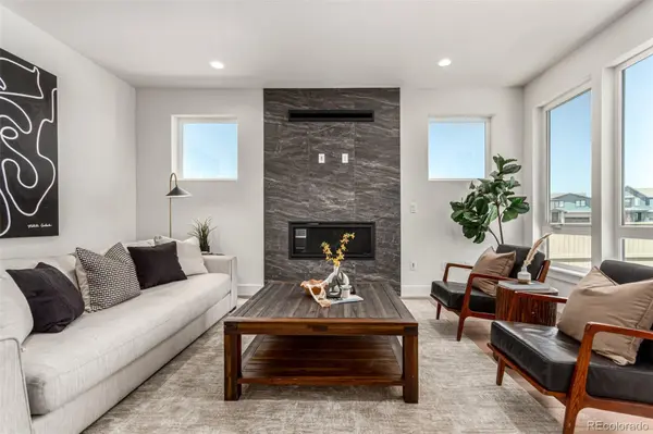 5584 Moosehead CIR, Longmont, CO 80504