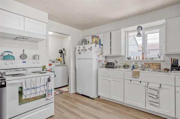 1231 Akron ST, Aurora, CO 80010