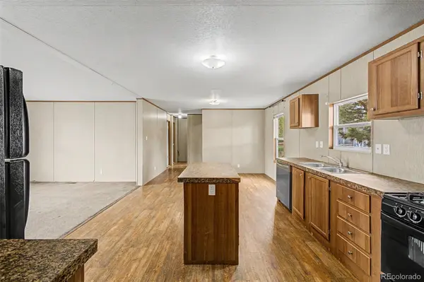 1095 Western DR, Colorado Springs, CO 80915