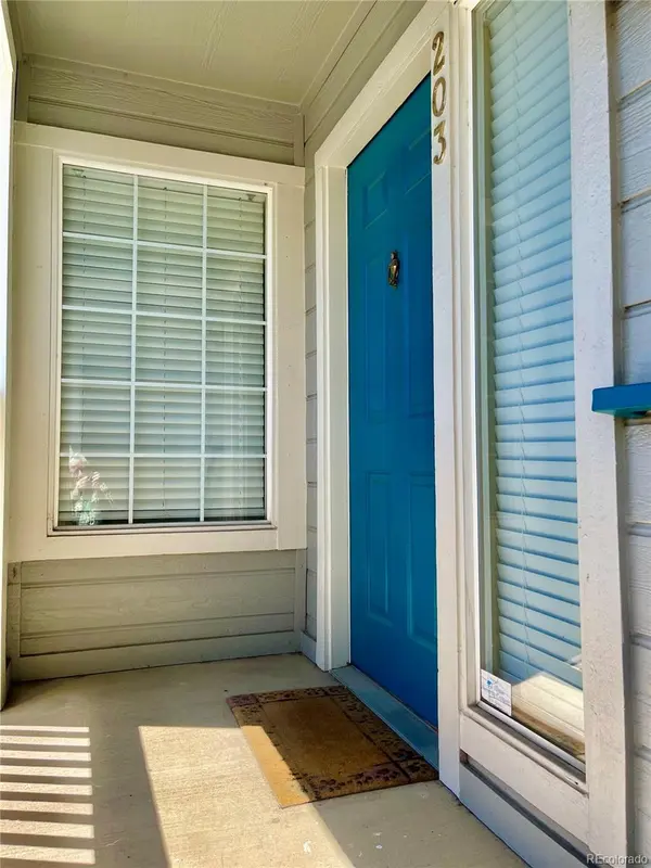 8304 Pebble Creek WAY #203, Highlands Ranch, CO 80126