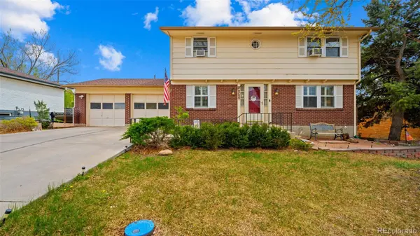 17 Clover CIR, Colorado Springs, CO 80906