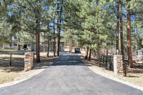 4745 Cheyenne DR, Larkspur, CO 80118