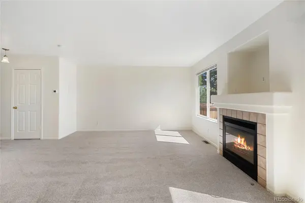1276 S Zeno CIR #E, Aurora, CO 80017