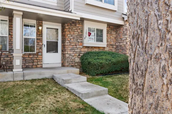 1276 S Zeno CIR #E, Aurora, CO 80017