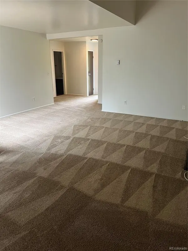 2458 S Victor ST #E, Aurora, CO 80014