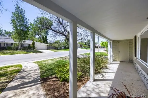 5425 E 3rd AVE, Denver, CO 80220