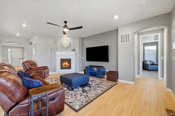 18812 W 84th AVE, Arvada, CO 80007