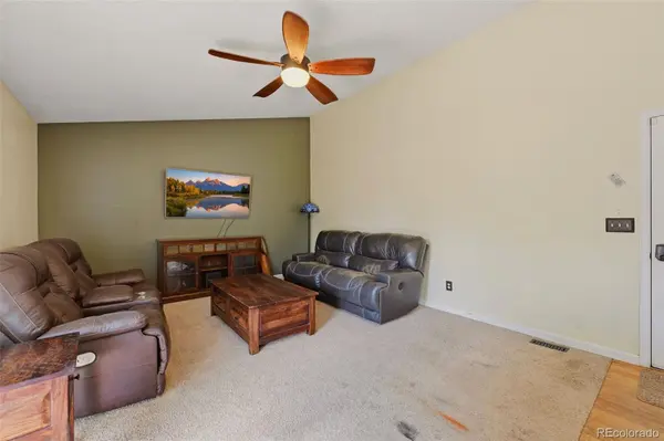 5800 S Quatar CIR, Centennial, CO 80015