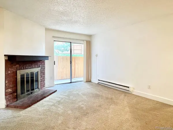 14590 E 2nd AVE #101B, Aurora, CO 80011