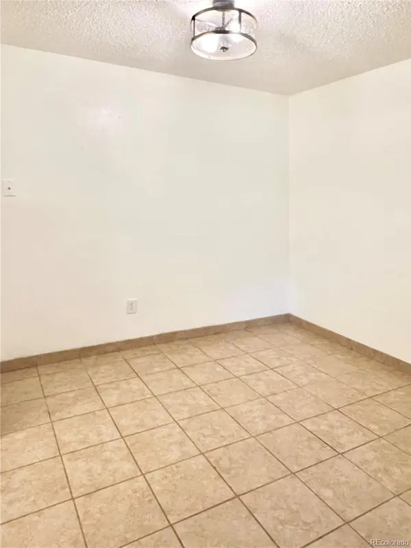14590 E 2nd AVE #101B, Aurora, CO 80011