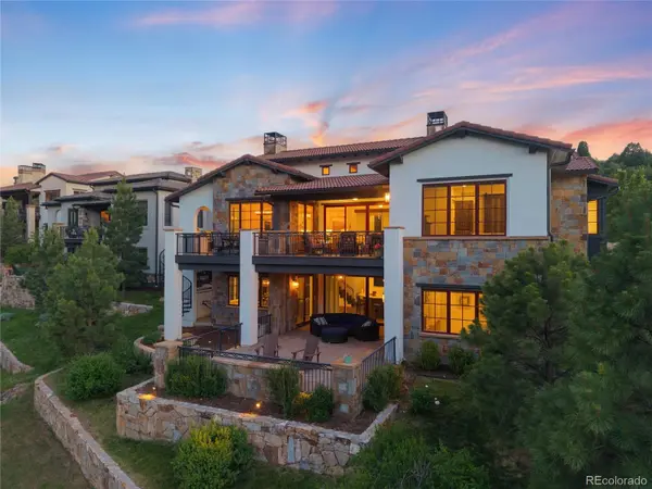 8310 Raphael LN, Littleton, CO 80126