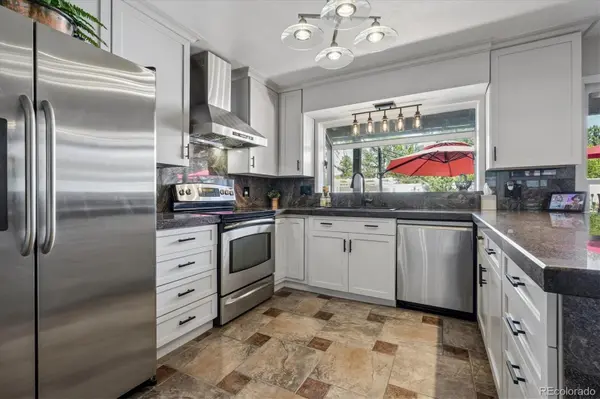233 Ash AVE, Castle Rock, CO 80104