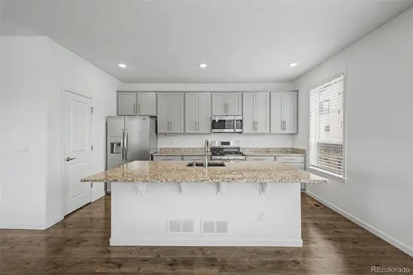 1602 Castle Creek CIR, Castle Rock, CO 80104