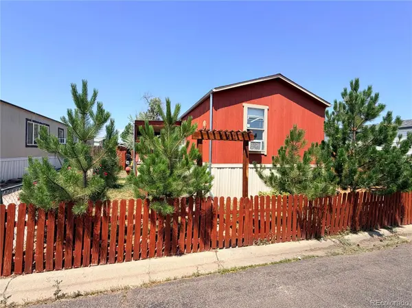 9641 Glencoe CT, Denver, CO 80229