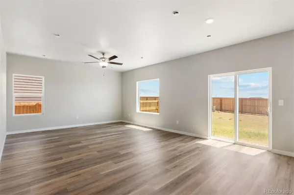 48180 Shetland DR, Bennett, CO 80102