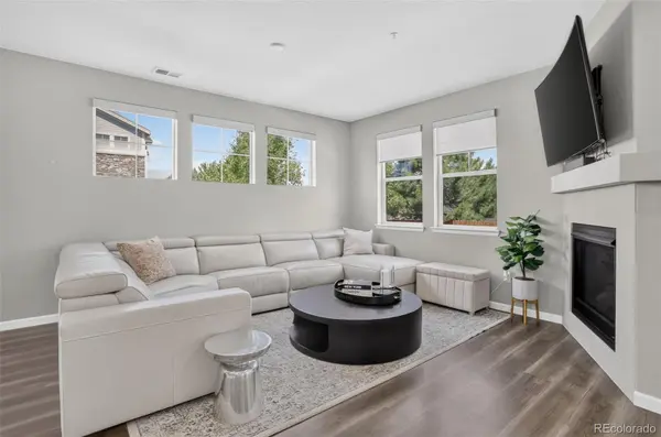 24847 E Calhoun PL #B, Aurora, CO 80016