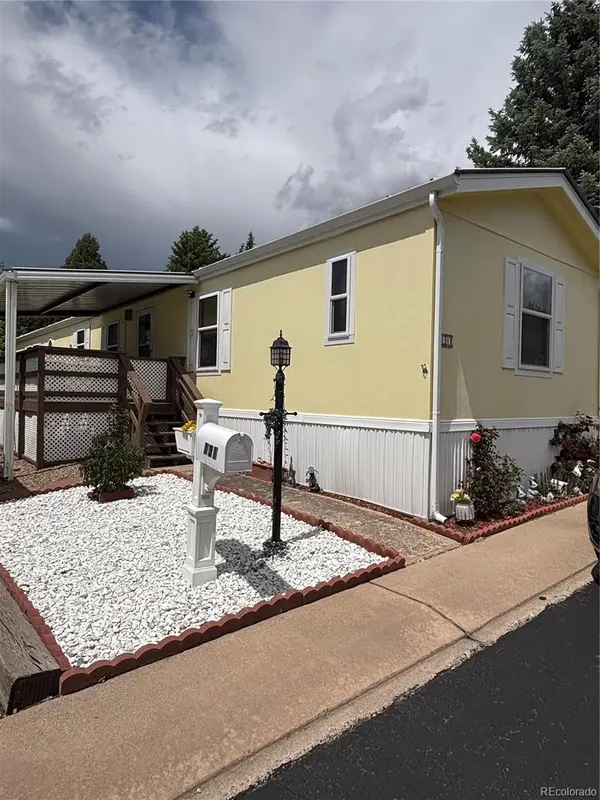 205 N Murray BLVD, Colorado Springs, CO 80916