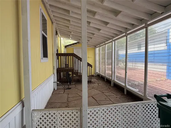 205 N Murray BLVD, Colorado Springs, CO 80916