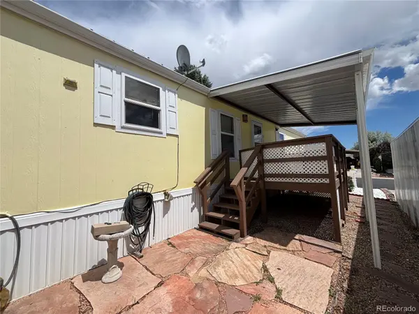 205 N Murray BLVD, Colorado Springs, CO 80916