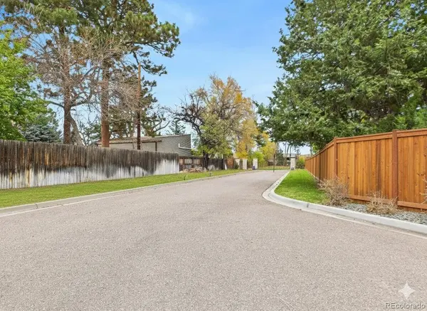 2880 E Cedar AVE, Denver, CO 80209