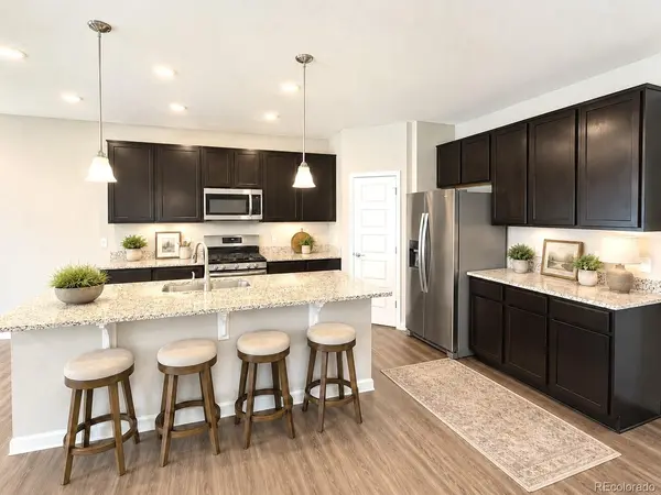 5325 Trails Edge LN, Castle Rock, CO 80104
