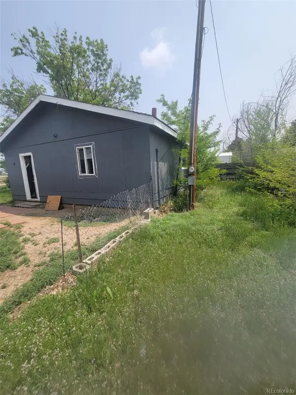 722 Pawnee AVE, Flagler, CO 80815