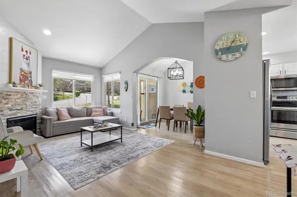 7410 W Coal Mine AVE #F, Littleton, CO 80123