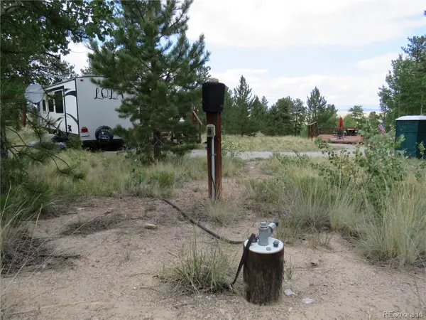 9389 Ranch RD, Hartsel, CO 80449