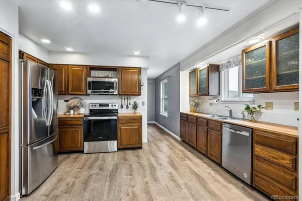 8039 S Newport CT, Centennial, CO 80112