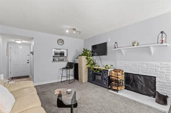 9867 E Peakview AVE #E1, Englewood, CO 80111