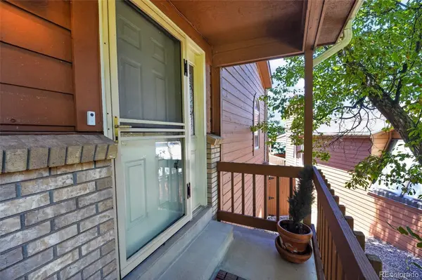 69 Ward CT, Lakewood, CO 80228