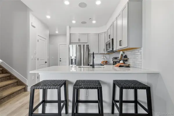 17205 W 91st LN, Arvada, CO 80007