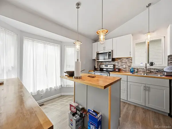 7649 W Frost DR, Littleton, CO 80128