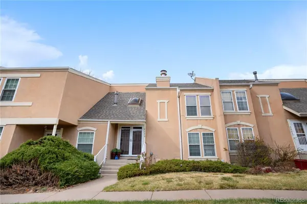 2925 S Vaughn WAY, Aurora, CO 80014