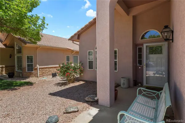 932 Pinecrest DR, Pueblo, CO 81005