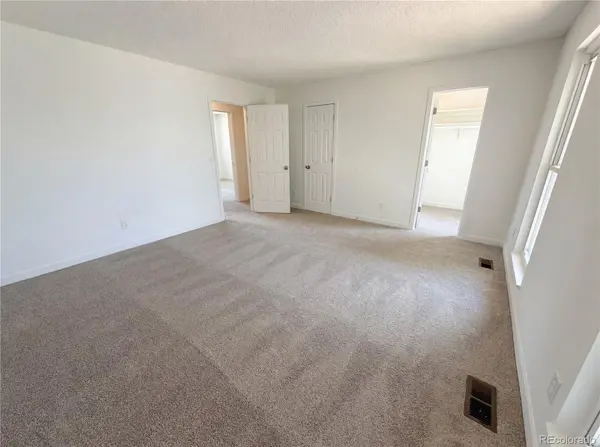 1146 S Cathay ST, Aurora, CO 80017