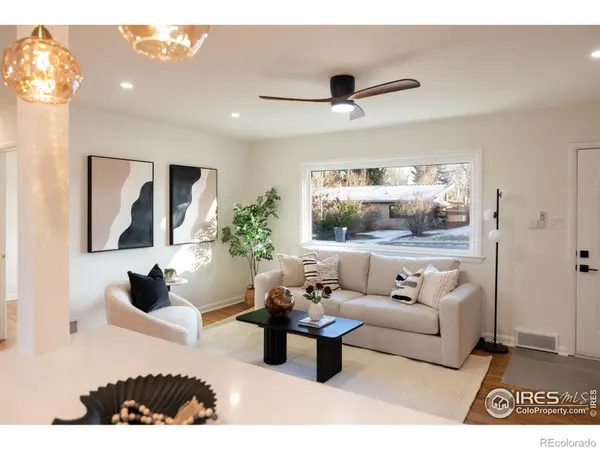 6 Sunset CIR, Longmont, CO 80501